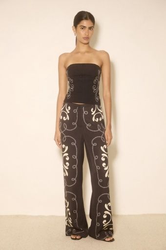 MON RENN - Zahra Embroidered Top Midnight Black, Size: XS