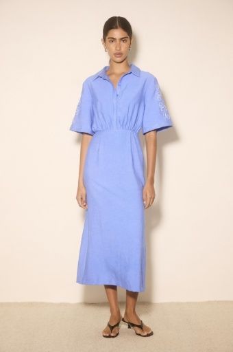 MON RENN - Zahra Embroidered Midi Dress Oasis Blue, Colour: oasis blue, Size: XS