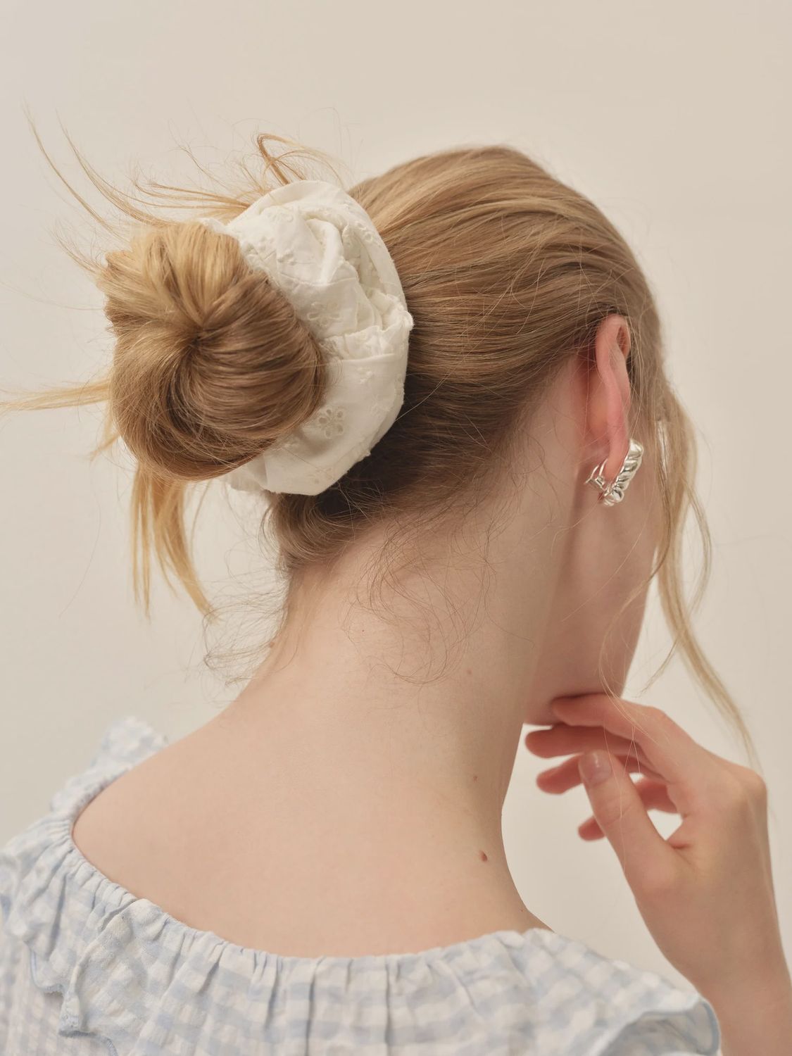 For Love &amp; Lemons - Susie Eyelet Scrunchie White