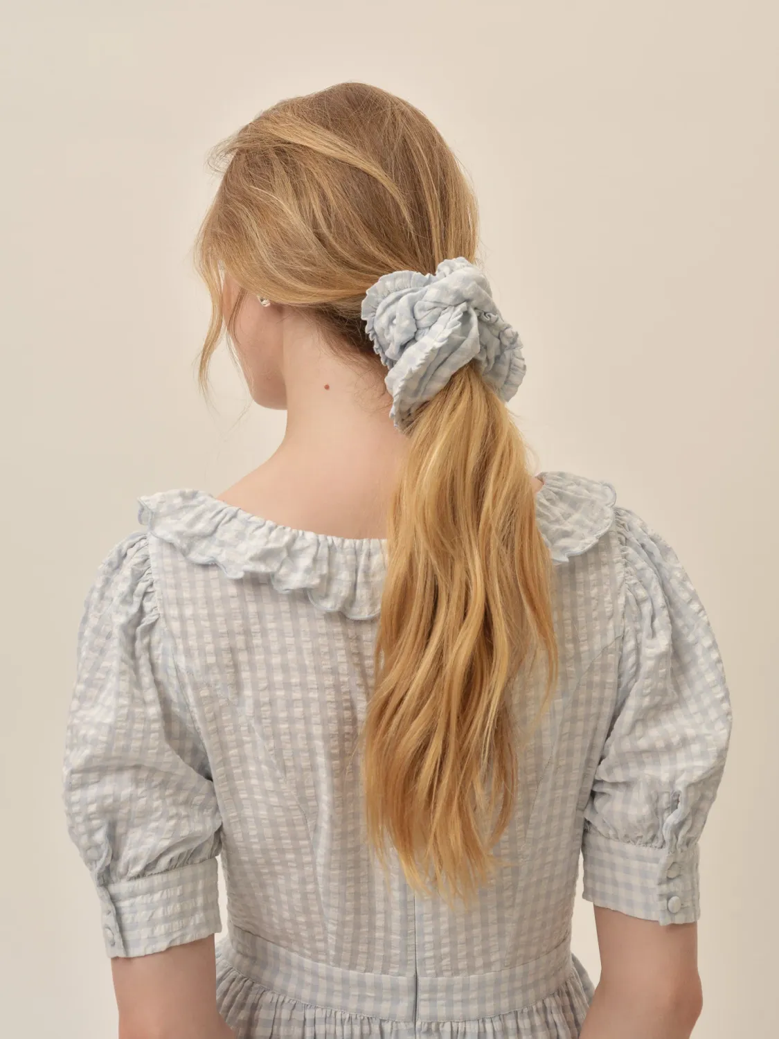 For Love & Lemons - Bradford Gingham Scrunchie Blue