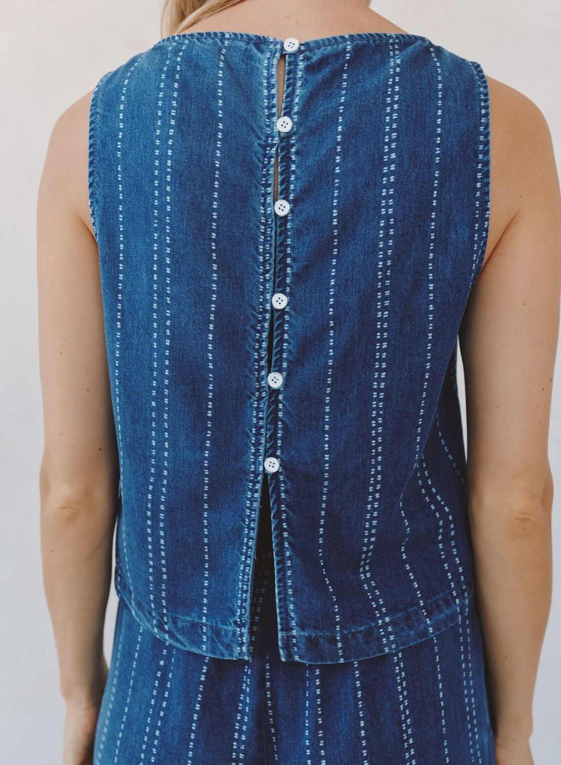 Bella Dahl - Sleeveless Button Back Top Indigo Stripe