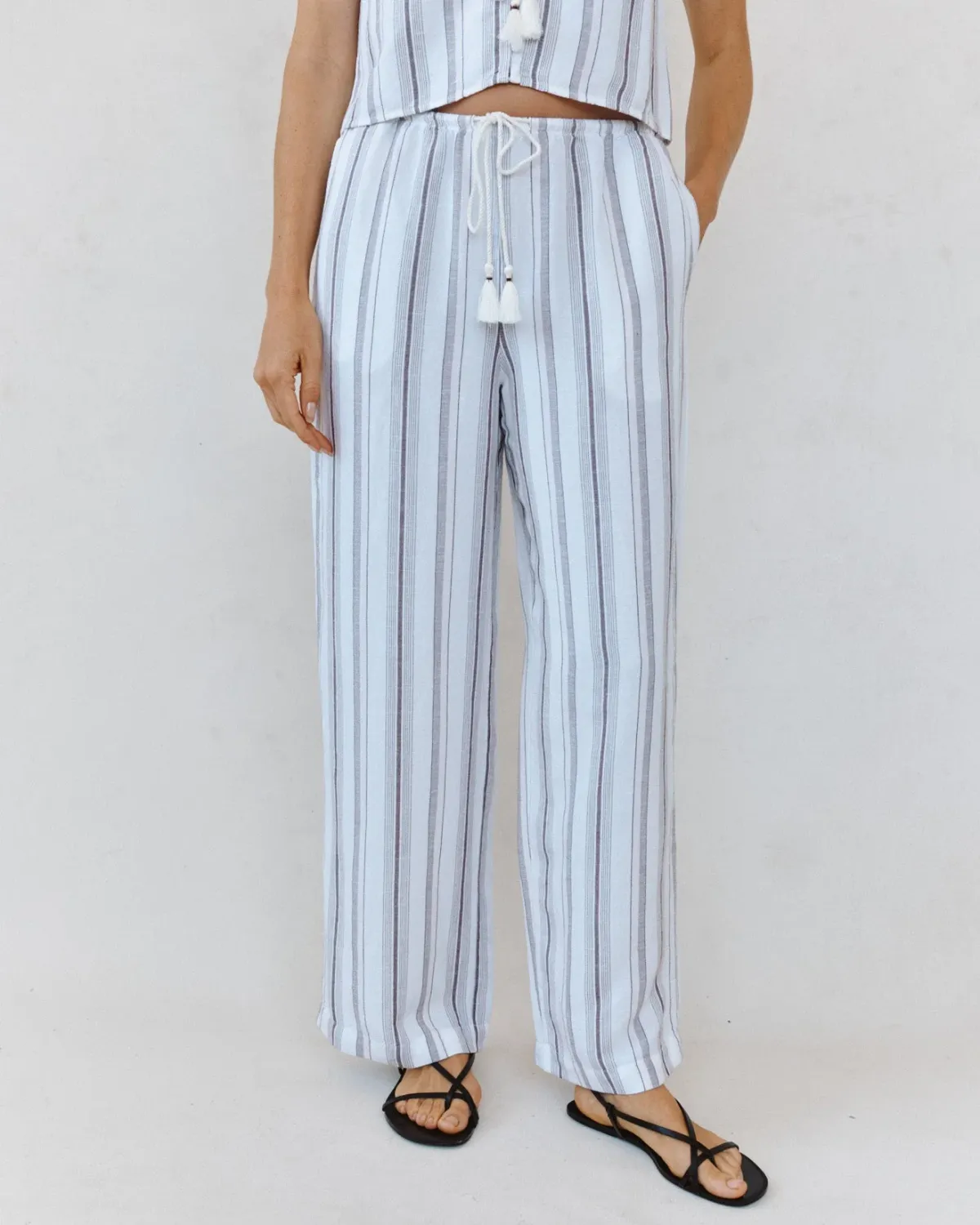 Bella Dahl - Beach Pant with Tassel Drawstring Rosewood