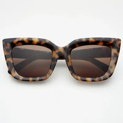 FREYRS - Portofino Cat Eye Sunglasses Milky Tortoise FREYRS - Portofino Cat Eye Sunglasses Milky Tortoise