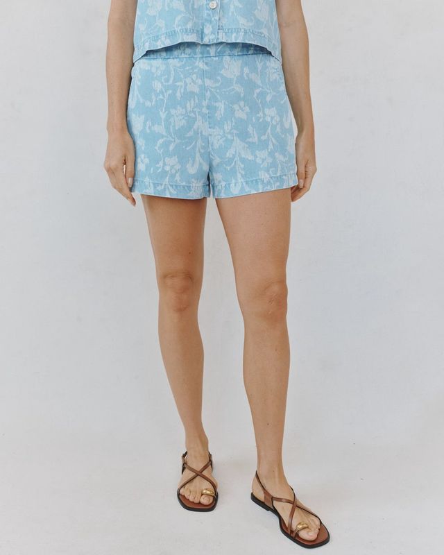 Bella Dahl - Clean Front Catalina Short Vintage Fleur Denim