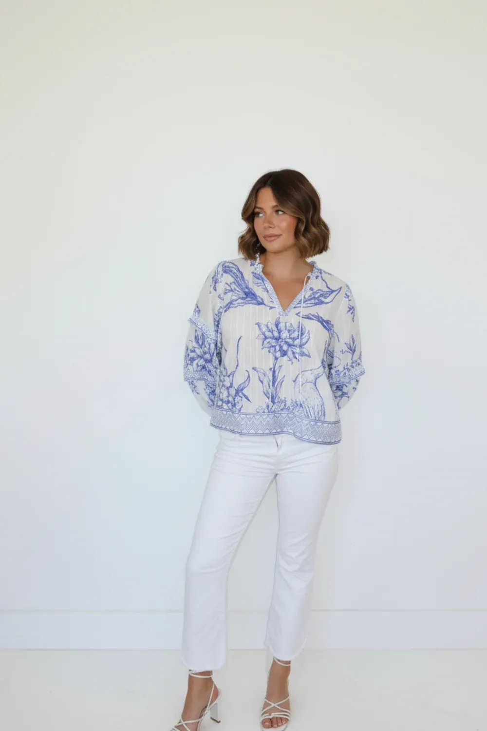 NIBI-MTK - Kendra Blouse Meadow Birds