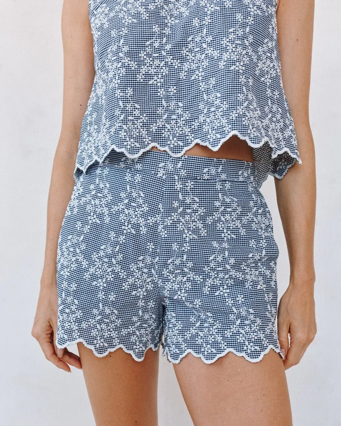 Bella Dahl - Scallop Border Catalina Short Floral Gingham