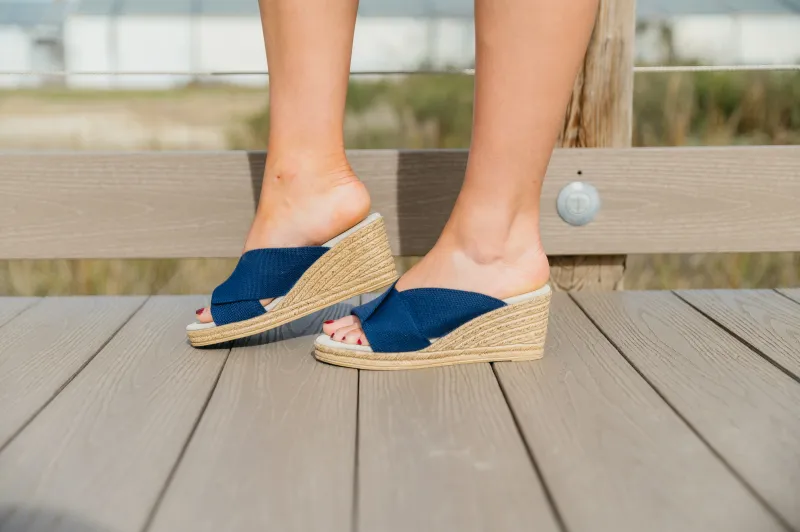 Charleston Shoe Co. - Porter Platform Espadrille Wedge Sandal Navy