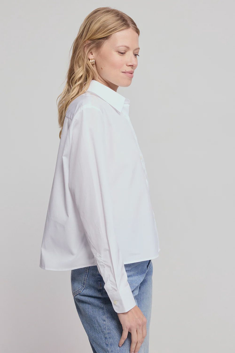 The Shirt - The LS Boxy Crop White Linen