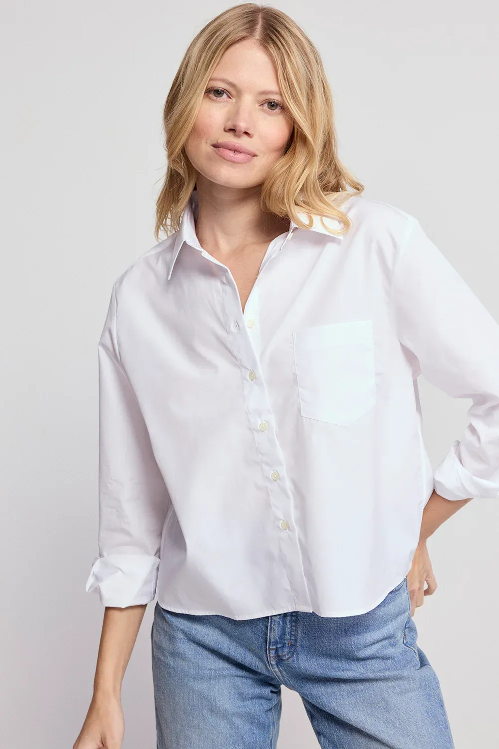 The Shirt - The LS Boxy Crop White Linen