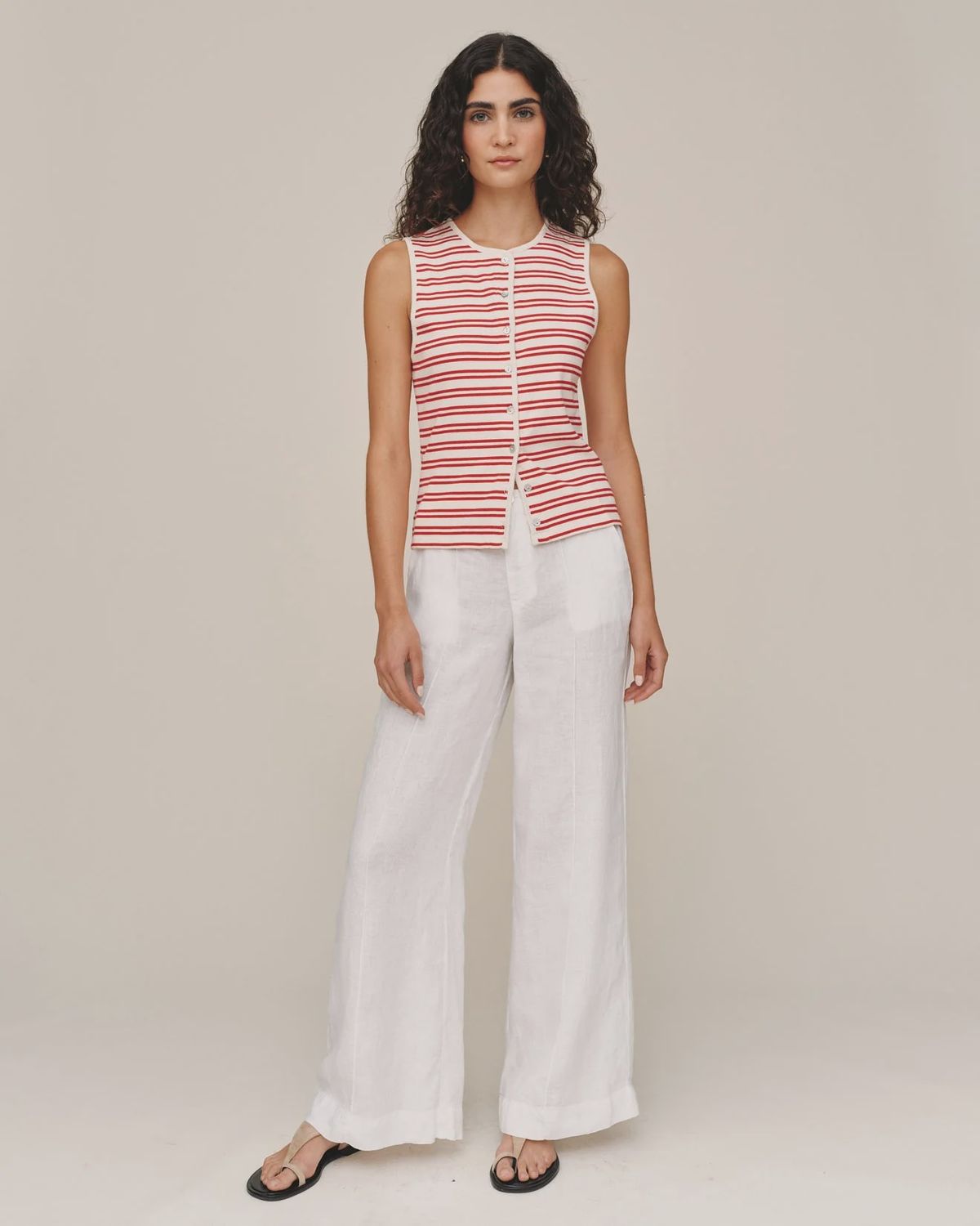 Bella Dahl - Sleeveless Fitted Button Down Top Sunset Sail