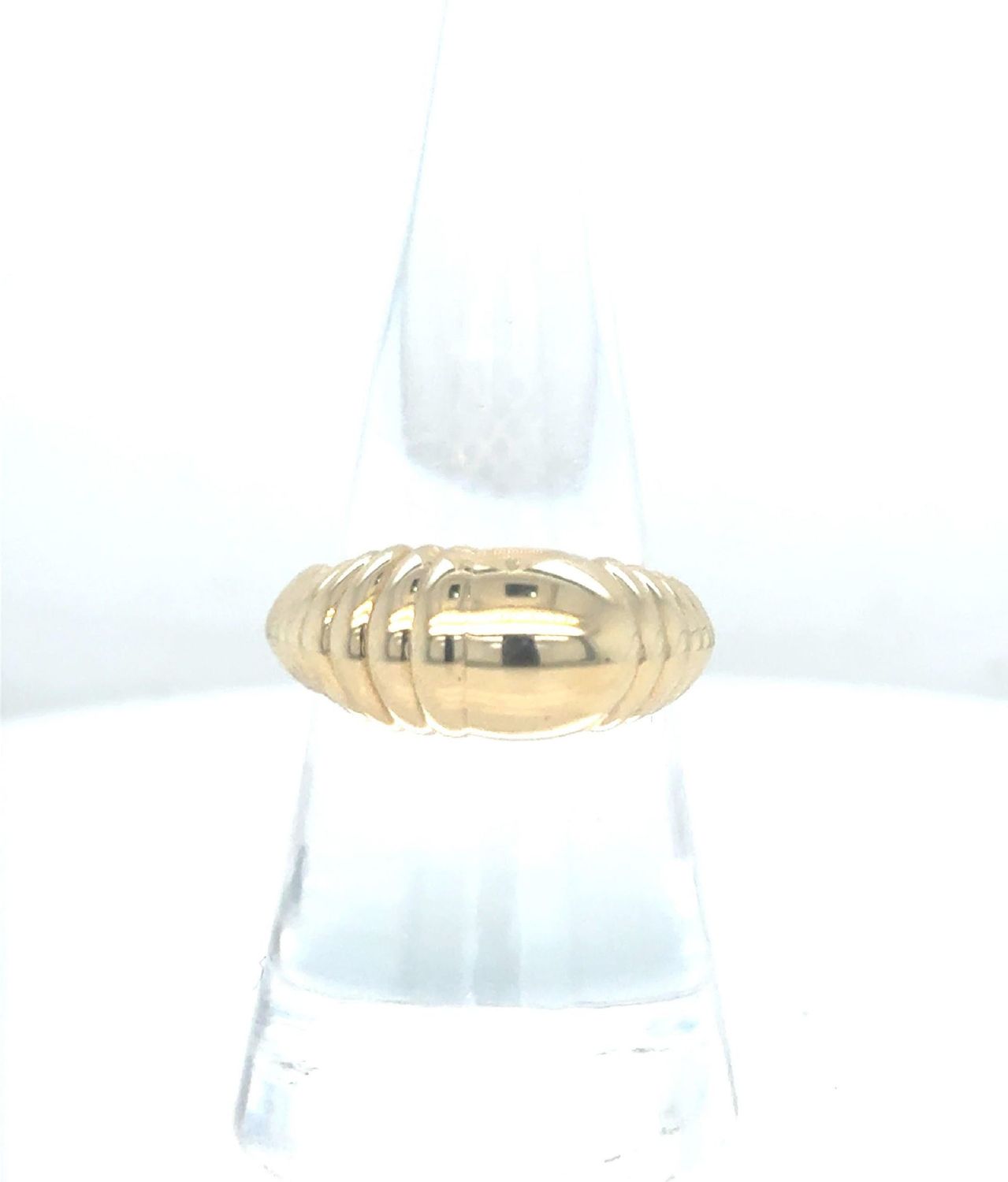 Ladies dome ring