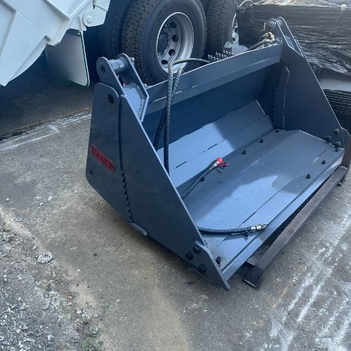 Heavy Duty 4-in-1 Bucket – $4,490 inc GST | 1524mm Skid Steer Loaders