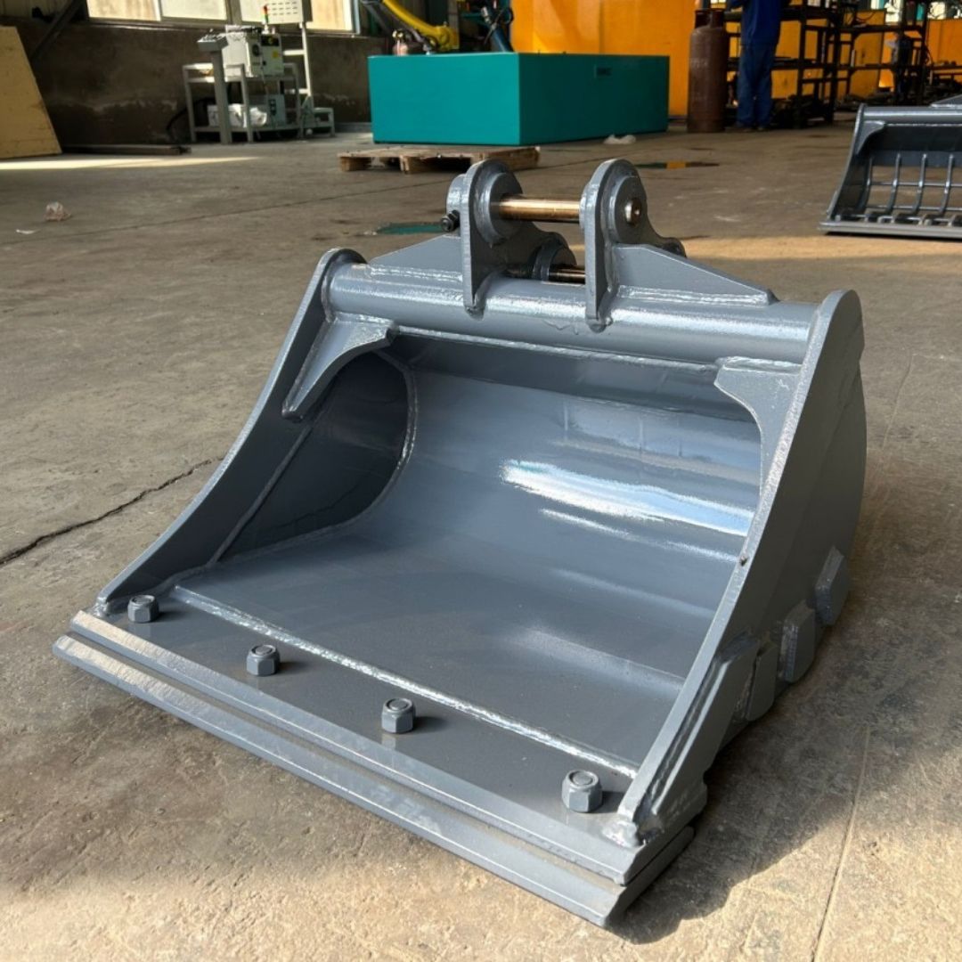 Mud Bucket – Backhoe 200mm to 1200mm - 35–45mm pin sizes