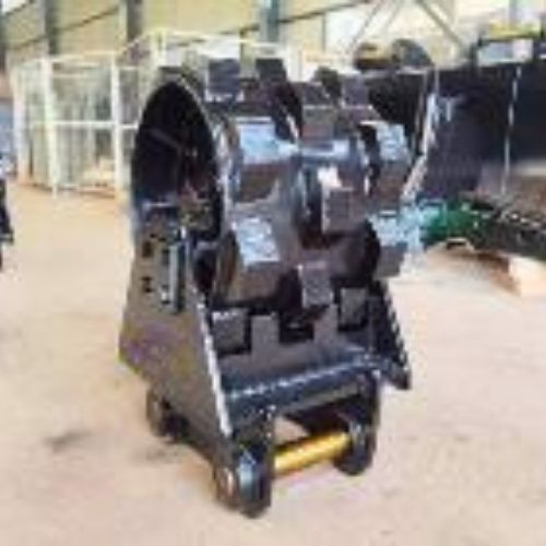Heavy Duty Compaction Wheel 500mm | Suits 4.5 to 6.5 Ton Excavators | 45mm Pins