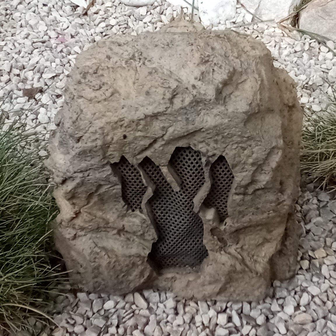 CamoHide Rock