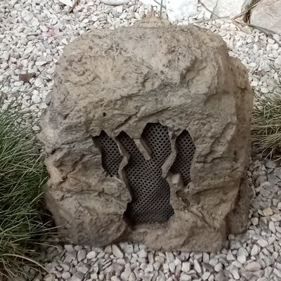 CamoHide Rock