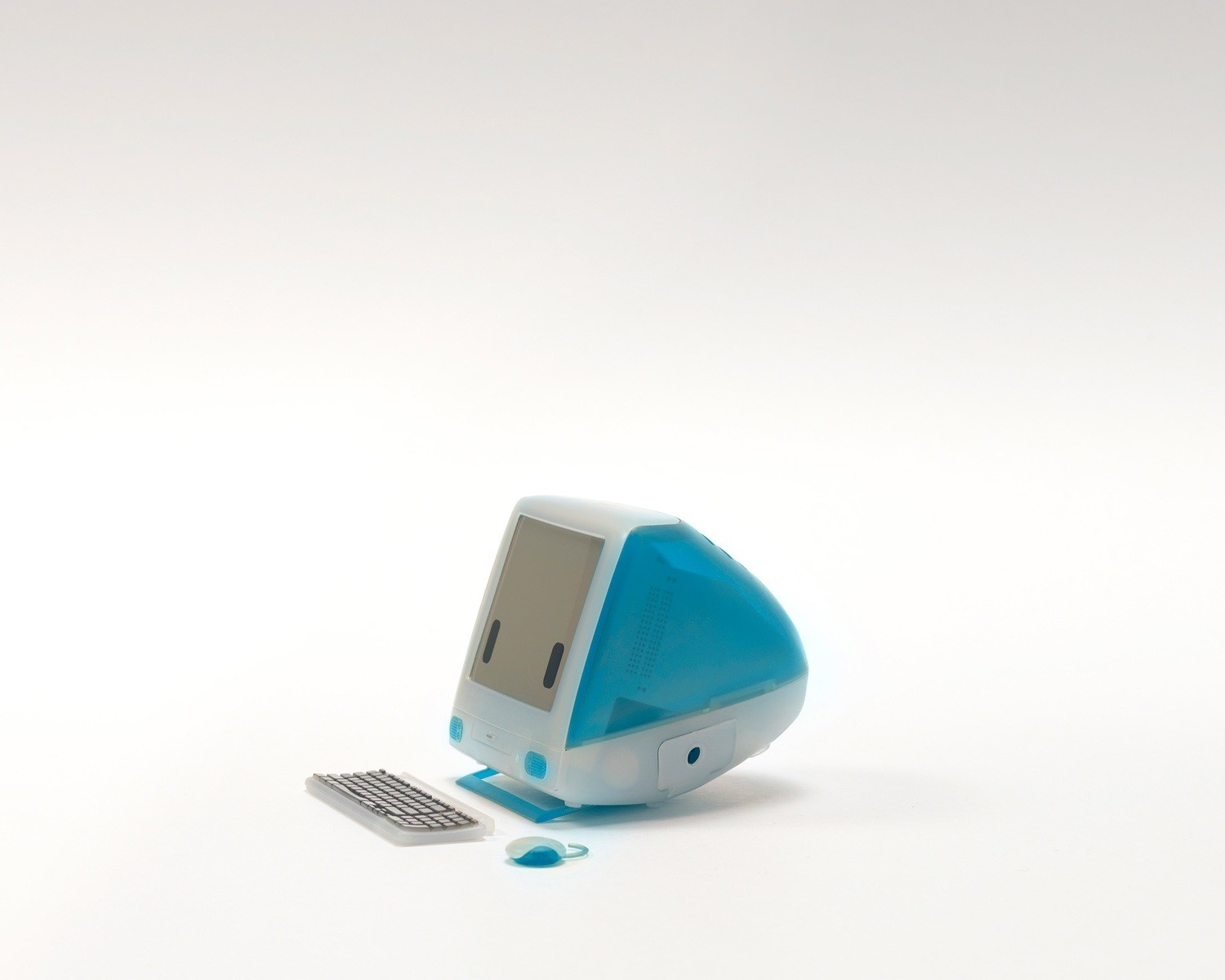 iBot G3 Figure – Translucent Retro Desktop Robot Toy
