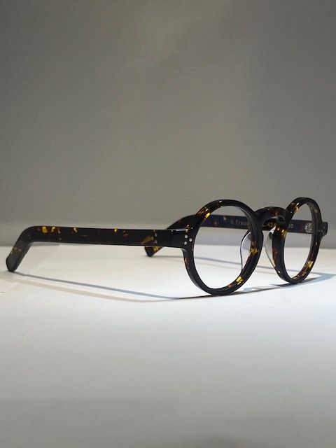 Lesca S. Freud Col 424