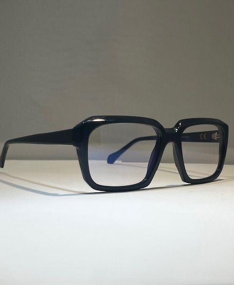 Suzy Glam Is the man Denim