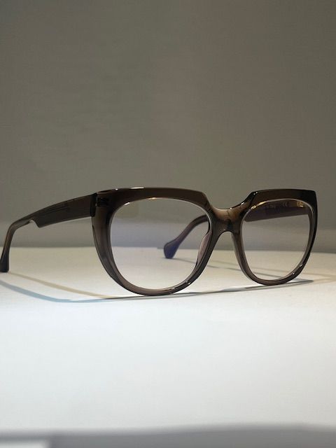 Suzy Glam Checks in Tea