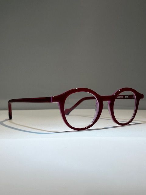 Anne et Valentin Albertine 25A26