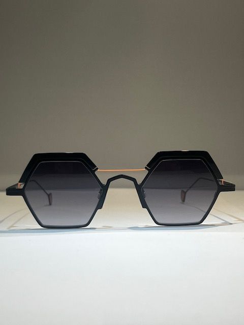 Anne et Valentin Skyway 9D24