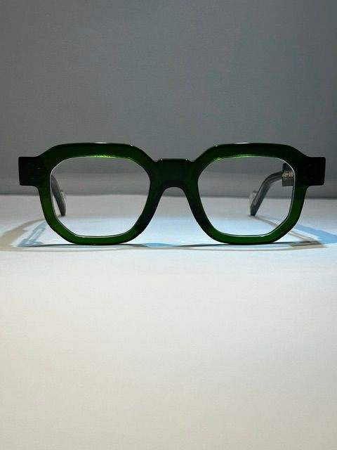 Anne et Valentin Winstons 23A01