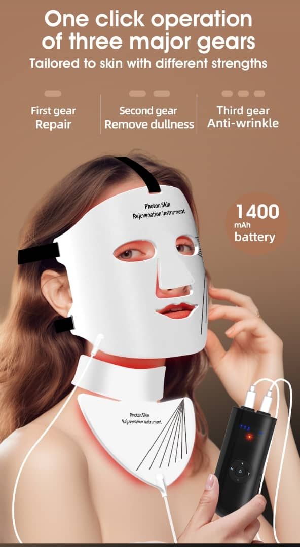 Iguazu LED Face Mask