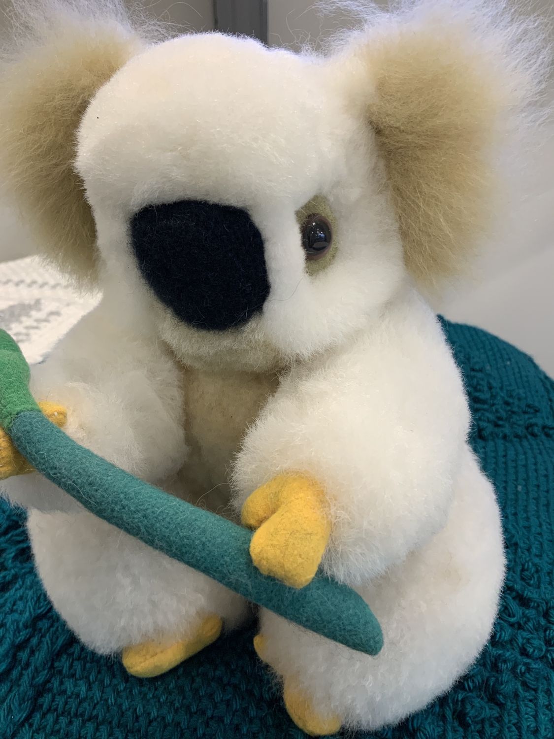 Alpaca Koala, Color: Light, Size: Large