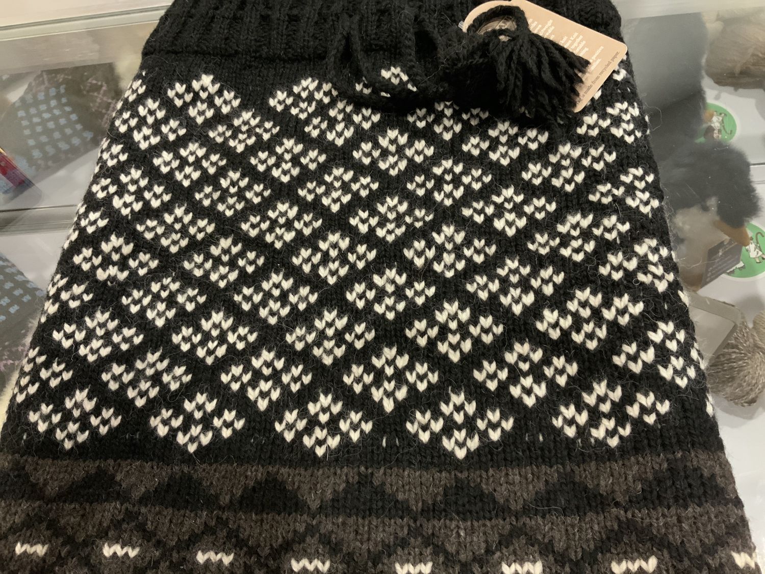 Skirt Alpaca Sweater, Color: Black n White