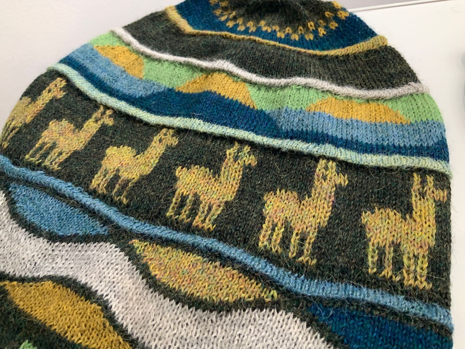 Beanie Hat Multi-colored Alpaca Field/Mountain Theme, Color: Green Fields