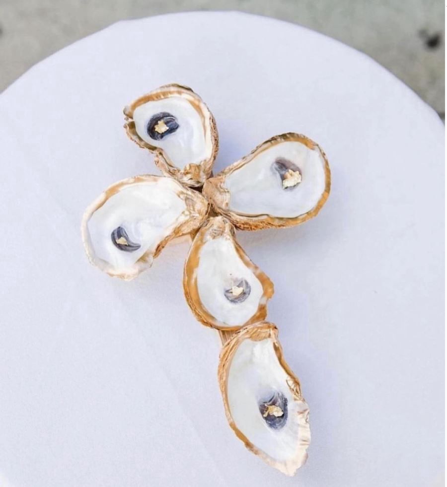 Classic Gold Oyster Cross