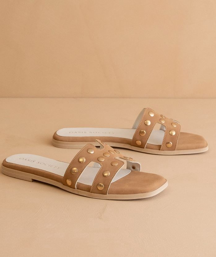 The Evelynne | Camel Studded H Band Slides