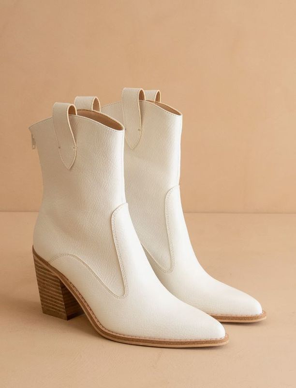 The Tara White | Two Paneled Western Boot