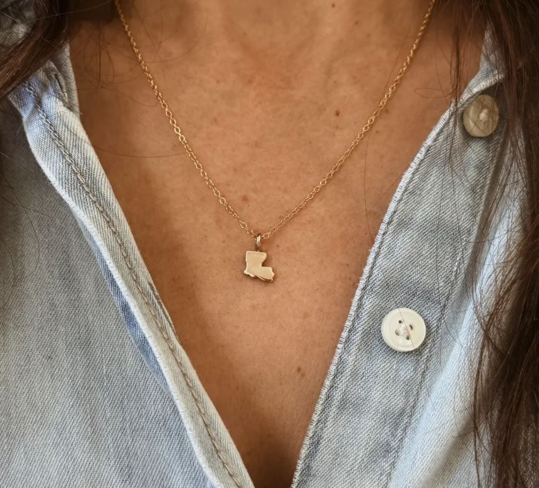 Louisiana State Pendant w/ Chain