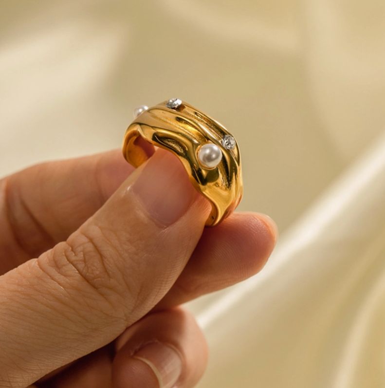18K Gold Plated Stainless Steel Chunky Pearl Adjustable Ring