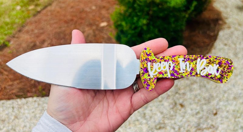 Kingcake Knife