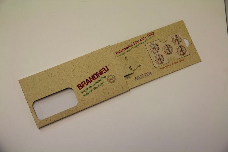 Teleskop-Selfmailer mit Re-Chip-Checkkarte