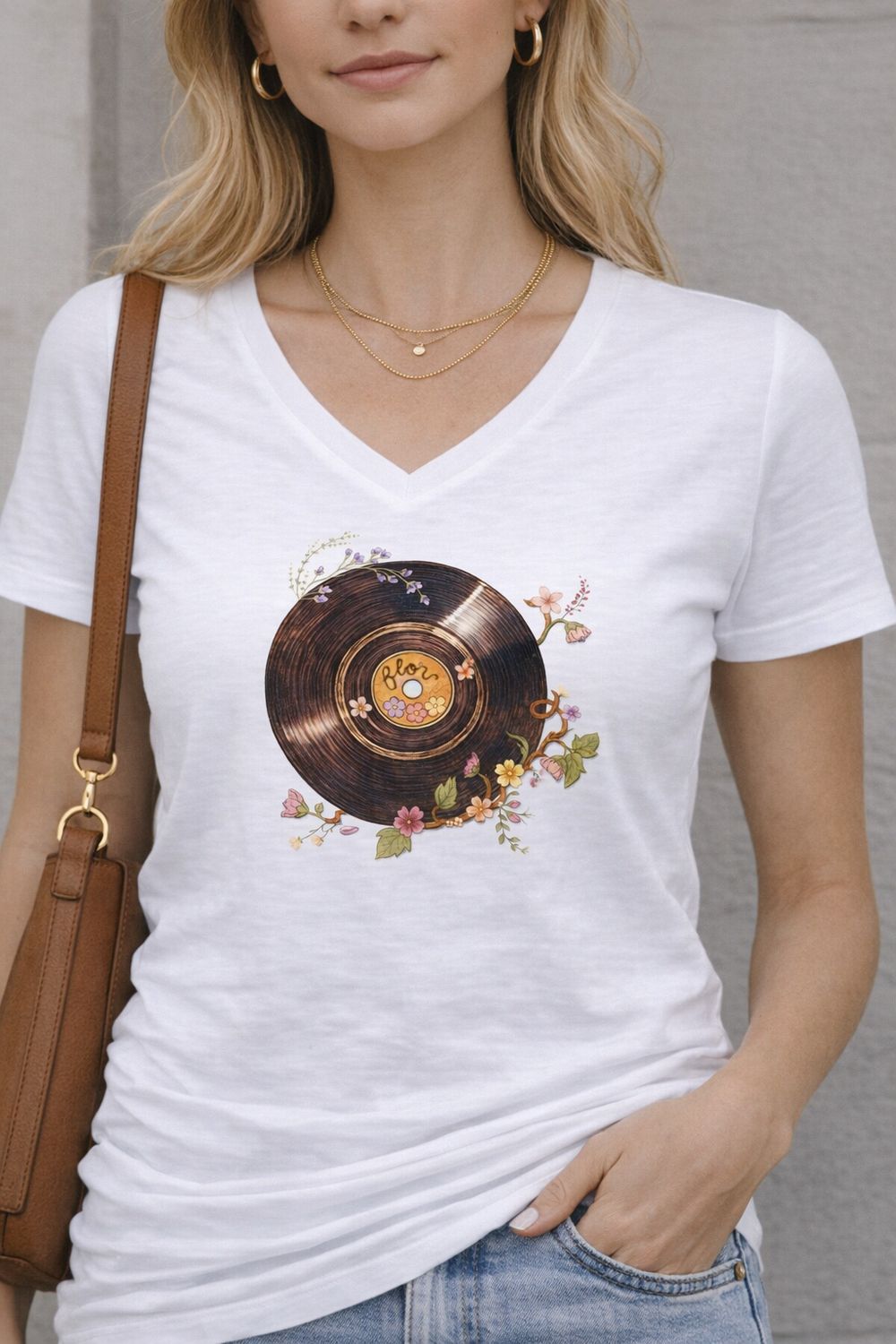 'Flor' Vintage Vinyl V-Neck Tee