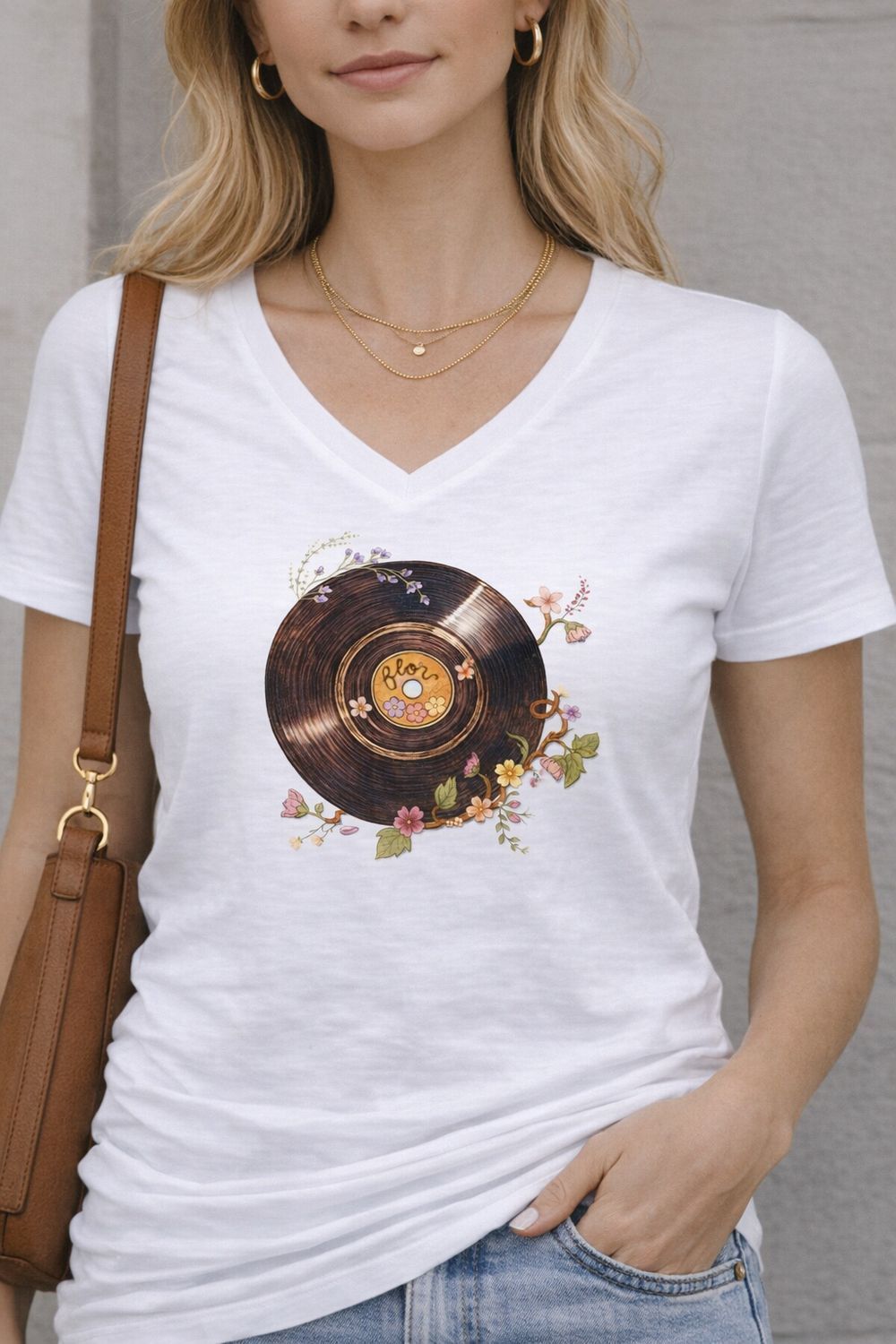 'Flor' Vintage Vinyl V-Neck Tee