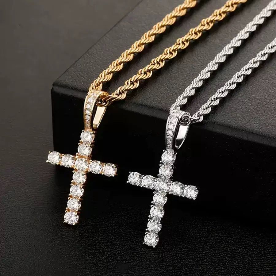 (Moissanite + 925） silver)American twist chain cross full diamond men&#39;s simple jewelry casual pendant