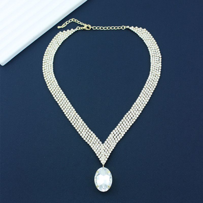 (Moissanite) Saturn Grey Pearl Pendant Necklace for Men and Women Niche Design Hip Hop Cool Style Necklace Sweater Chain Accessories