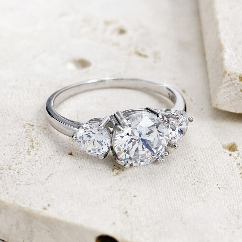 (925 sterling silver + moissanite) 2-carat moissanite and diamond ring