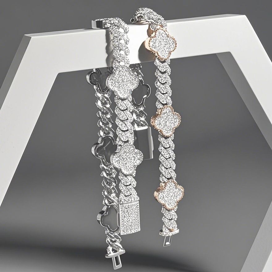 (925 sterling silver + moissanite) Four-leaf clover Cuban necklace