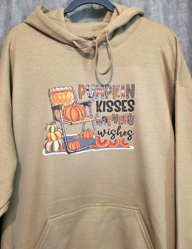 Taupe ,Unisex XL &quot;Pumpkin Kisses&quot; Sweatshirt