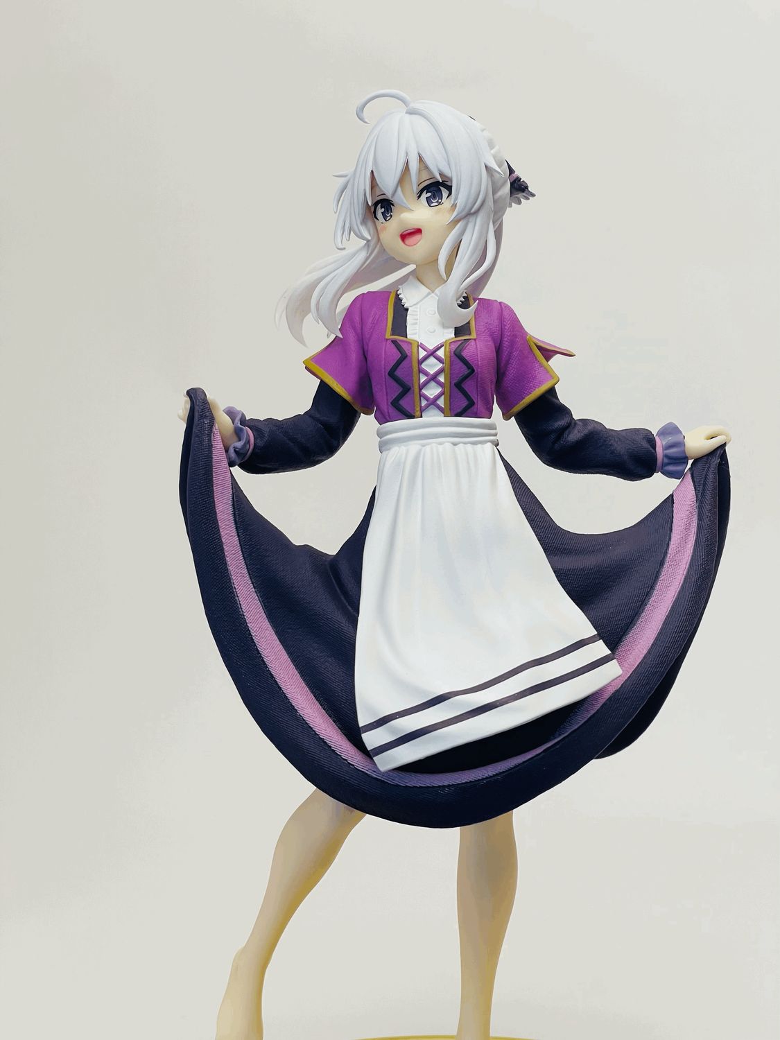 Фигура: Elaina – Coreful – Grape Stomping Girl Ver. (Renewal)