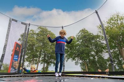 Trampoline