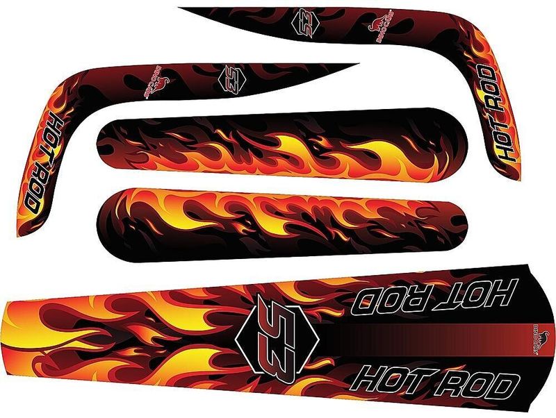 Naklejka Speedy Hot Rod z płomienistym wzorem w kolorze czerwonym, pomarańczowym i żółtym, napisem „HOT ROD” i numerem „53”