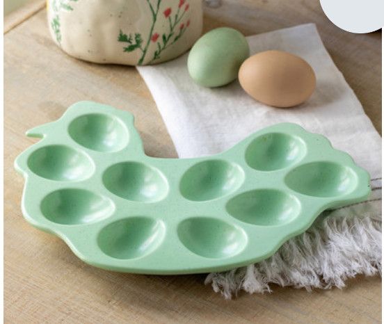 Hen-Shaped Deviled Egg Holder Green