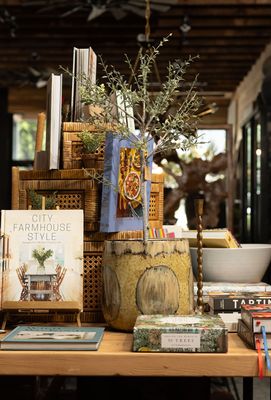 Books/ Stationary/ Puzzles